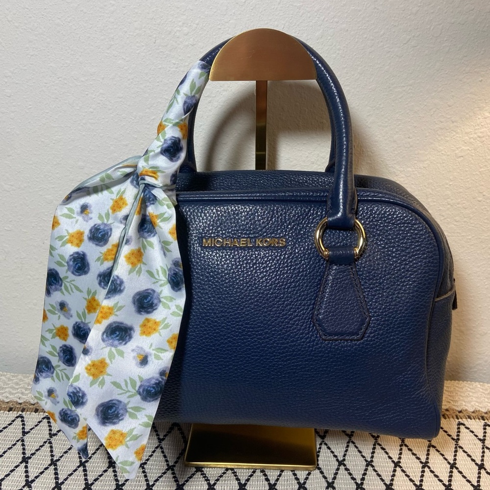 Michael Kors ~Speedy ~Navy ~Pebbled Leather Soft ~D Rings for Crossbody ~NWOT✨💙✨